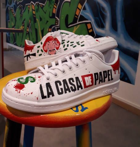 Customisation de sneakers à Arras – Personnalisation de baskets près de  Lille