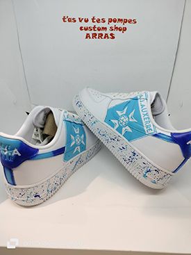 Customisation de sneakers à Arras