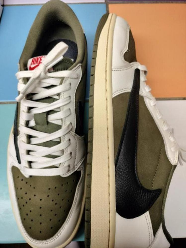 Entretien sneakers Nike Dunk Low Travis Scott à Arras
